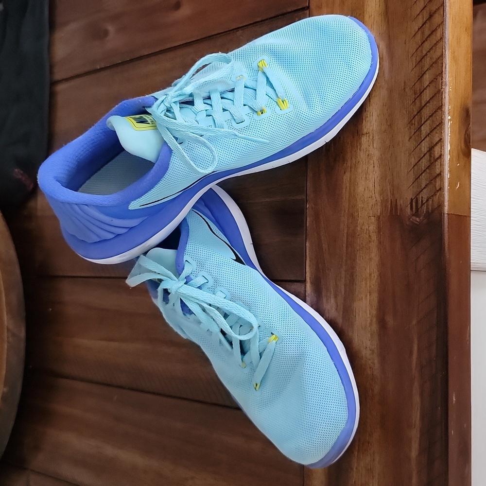 NikeTraining Flex Supreme TR 5 Sneakers